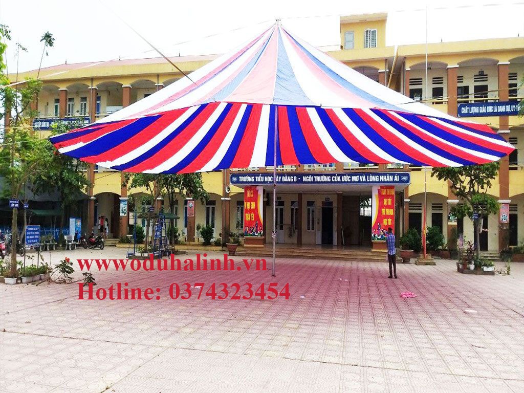 dù che sân trường tốt