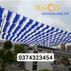 dù tấm che sân trường